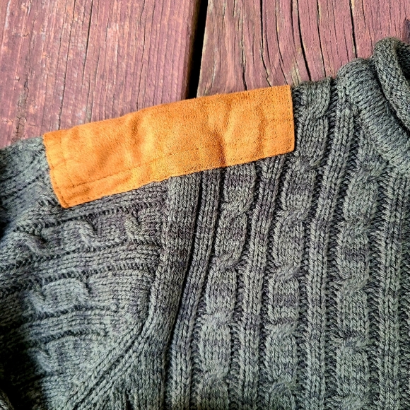 Class Club Little Boys Cable Knit Suede Shoulder Patch Sweater Olive Green Sz 5 - Picture 4 of 6
